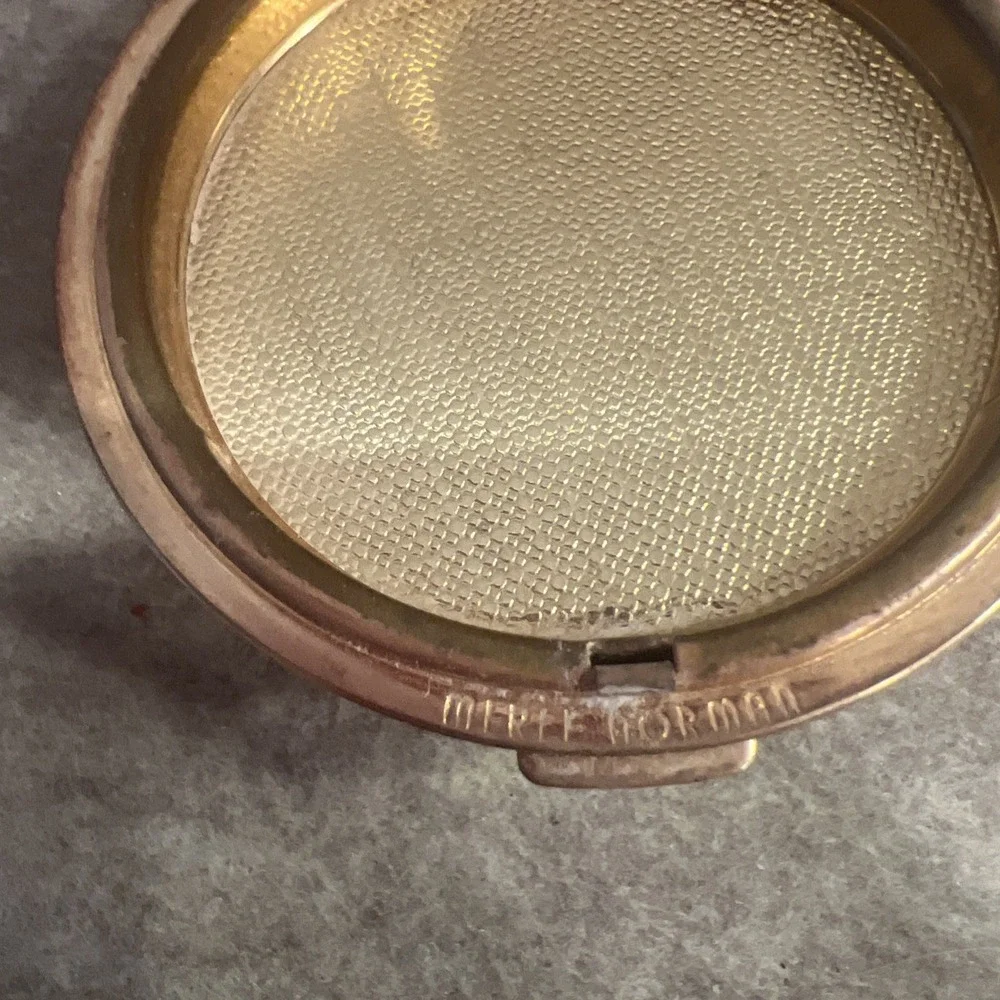 Mid-Century Merle Norman Powder Makeup Mirror‎ Compact – Gold Tone USA – No Puff